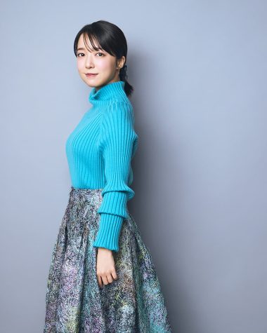 オルセー美術館所蔵印象派展について語る上白石萌音さんインタビュー風景