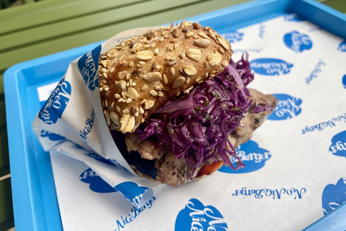 Neo nice barberのおすすめバーガー。ネオダコタンバーガー