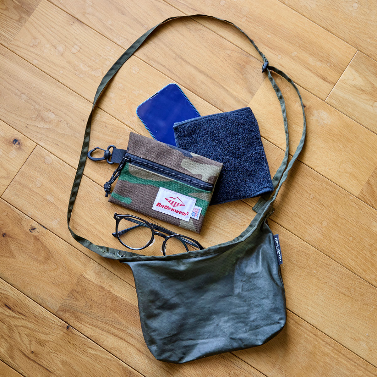 U.L.MONO ポーチSサイズに入れたキャンプの持ち物