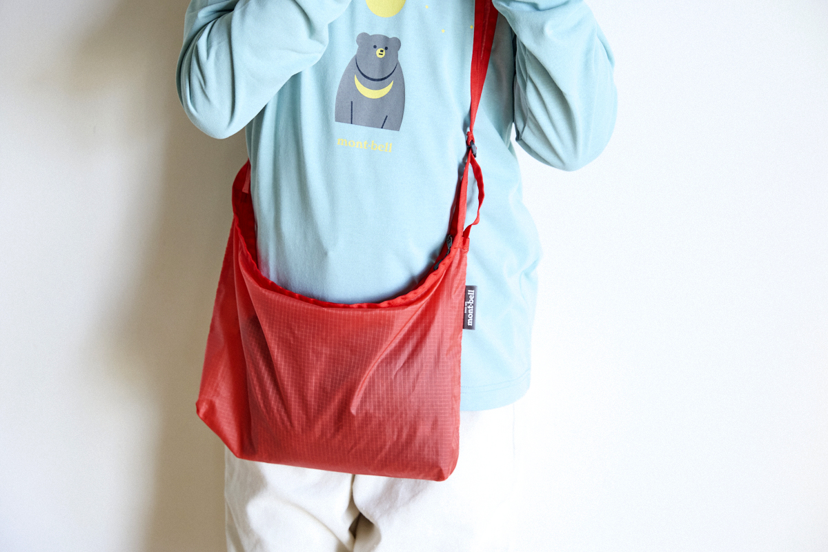 U.L.MONO ショルダーMサイズに入れたキャンプの持ち物