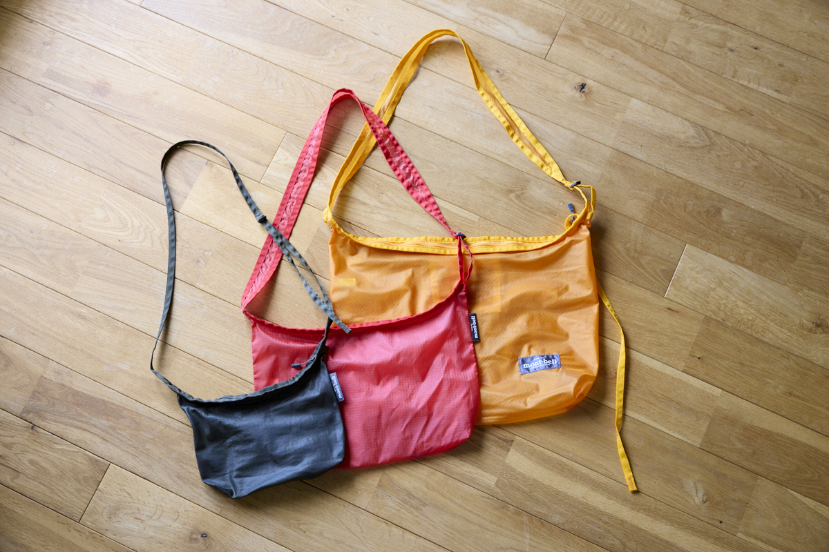 モンベルの超軽量ショルダーバッグ「U.L.MONOシリーズ」3サイズを比較