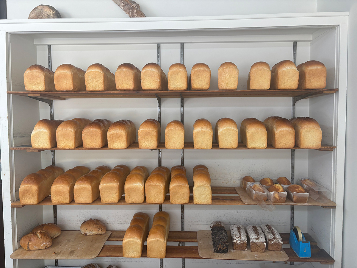 兵庫・神戸で長く愛され続けるベーカリー「フロイン堂」で看板商品の「食パン」
