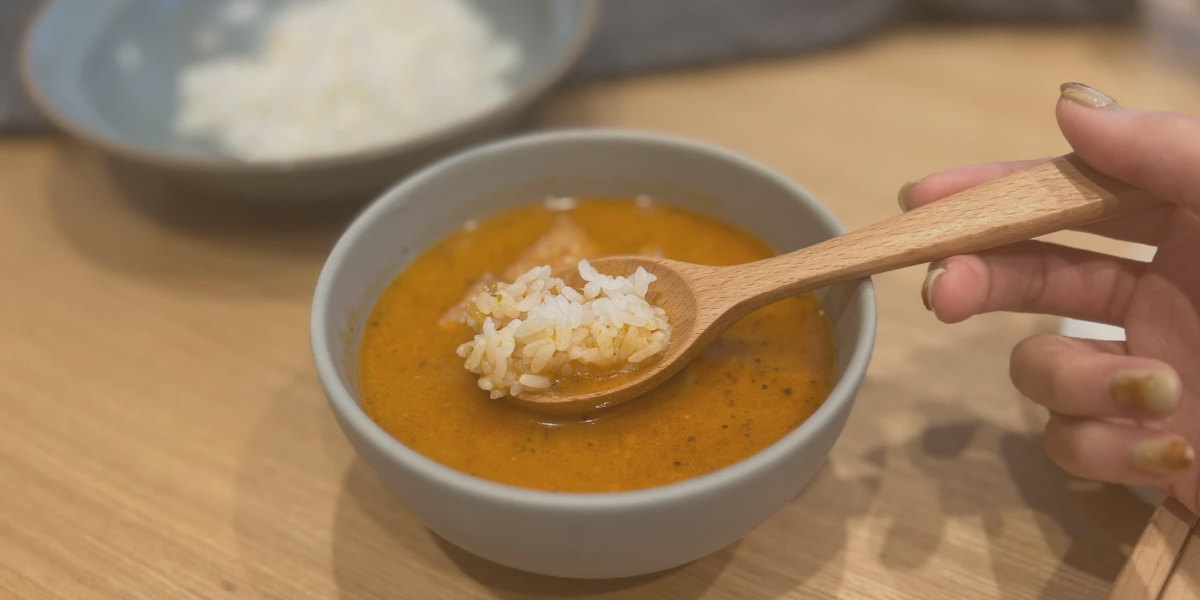 無印良品の海老とトマトのクリーミースープカレーが絶品