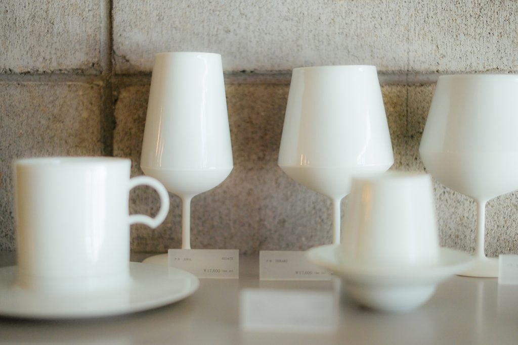 田代陶器店さんと一緒に作った磁器のシリーズ『KIDATE（きだて）』