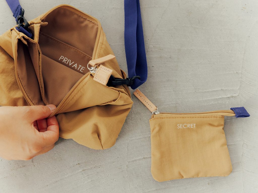 EARTH MADEのミニショルダーバッグ