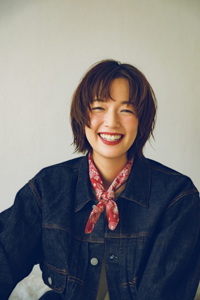 佐藤栞里さんがMASTER & Coでつくる秋の装い