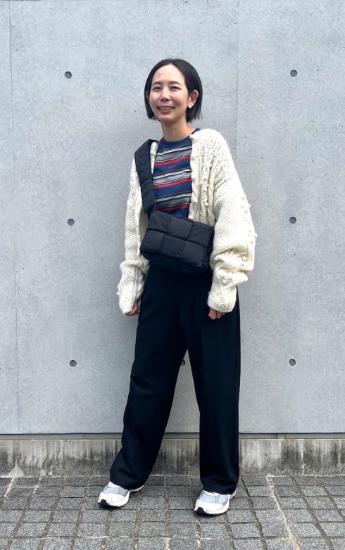ビームス 広報 西村麻衣さんの私服ファッションスナップ。ボーダーで秋の彩りを取り入れて、大人カジュアルを格上げ！
