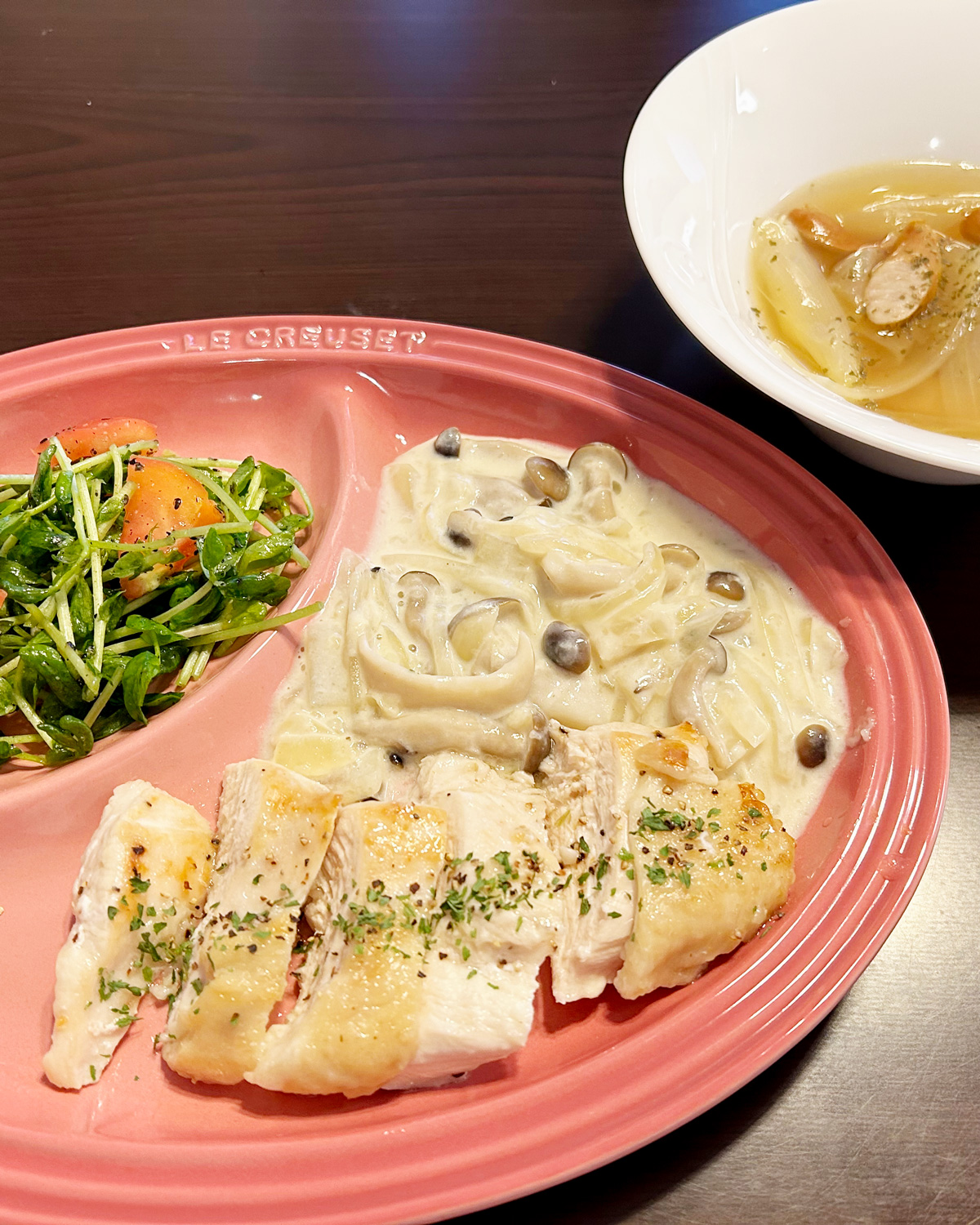 【りなてぃさんのレシピ本つくれぽ】 30代料理初心者の私でも本当に簡単に作れた「お洒落なチキンステーキ」！