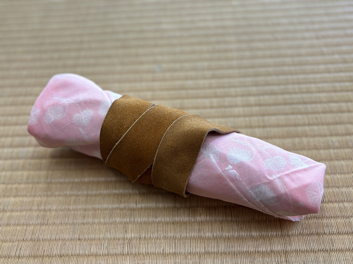 手ぬぐいは、吸水性のよいキッチンタオルより、乾きが早いので便利