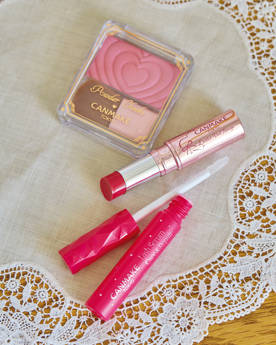 キャンメイク パウダーチークス P40thx ¥660 ラスターヴェールルージュ 01 ¥1,298 ラッシュセラムケア&リペア ¥825