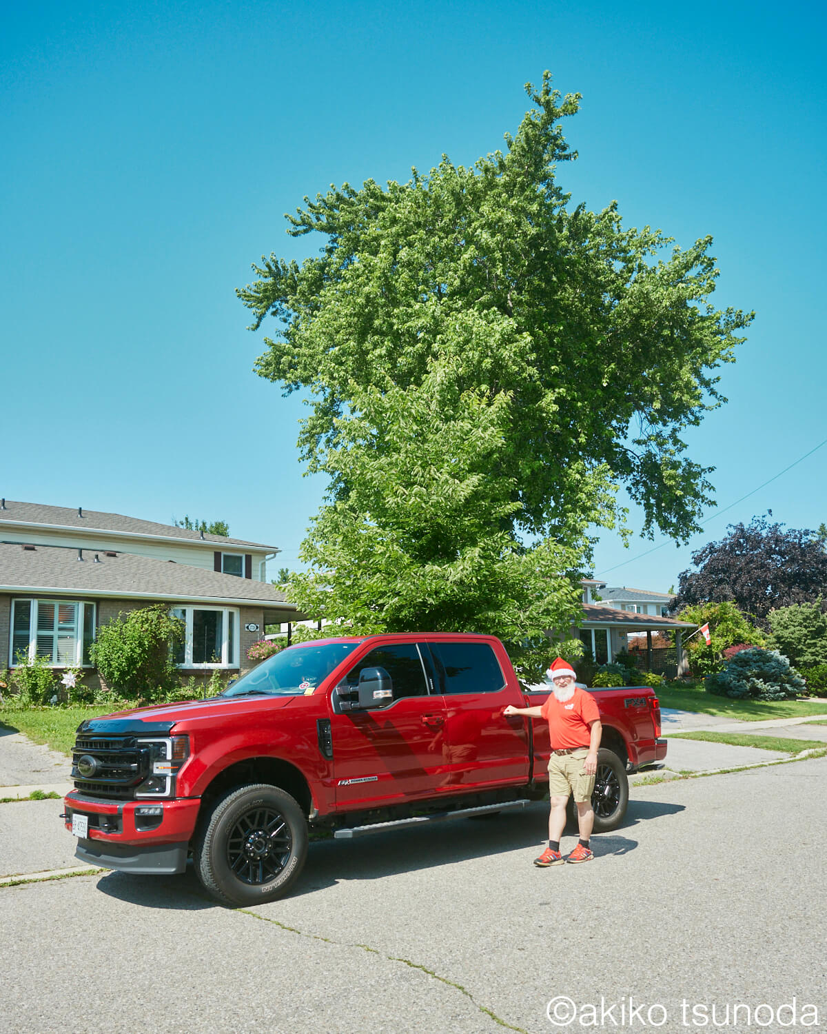 デンマークのサンタさんの愛用車