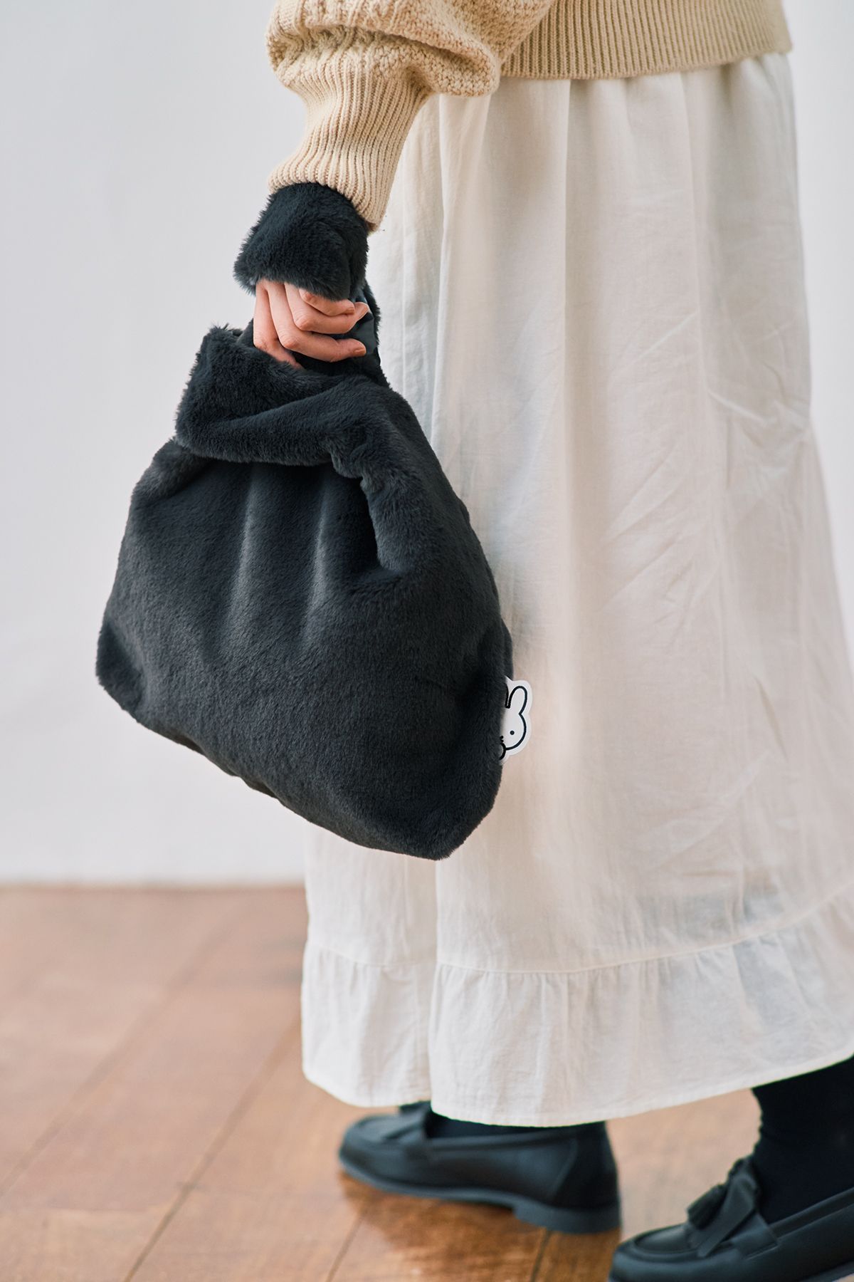 実はこっそりと、ミッフィーが覗いているデザインに！さりげなさにきゅんとして、日常使いしやすいです