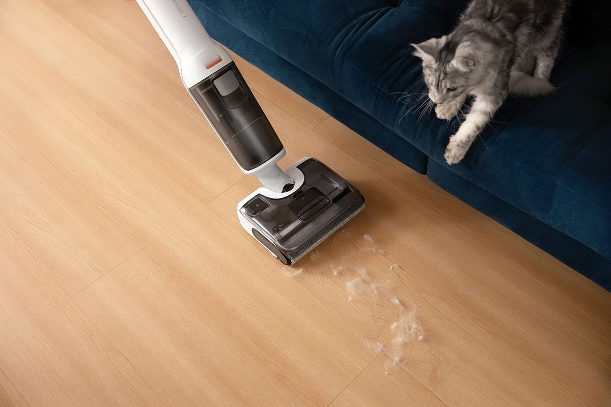 ペットの毛や粗相など、細かなゴミも絡まずしっかり吸引。面倒なお掃除が楽ちんに