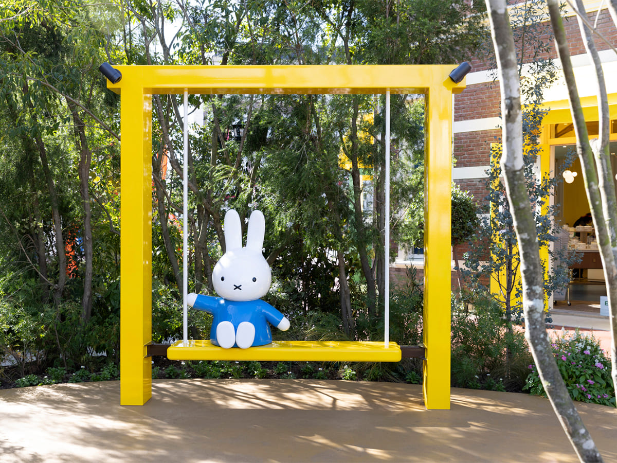 【長崎・ハウステンボス「ミッフィーエリア」】フォトスポットのブランコ