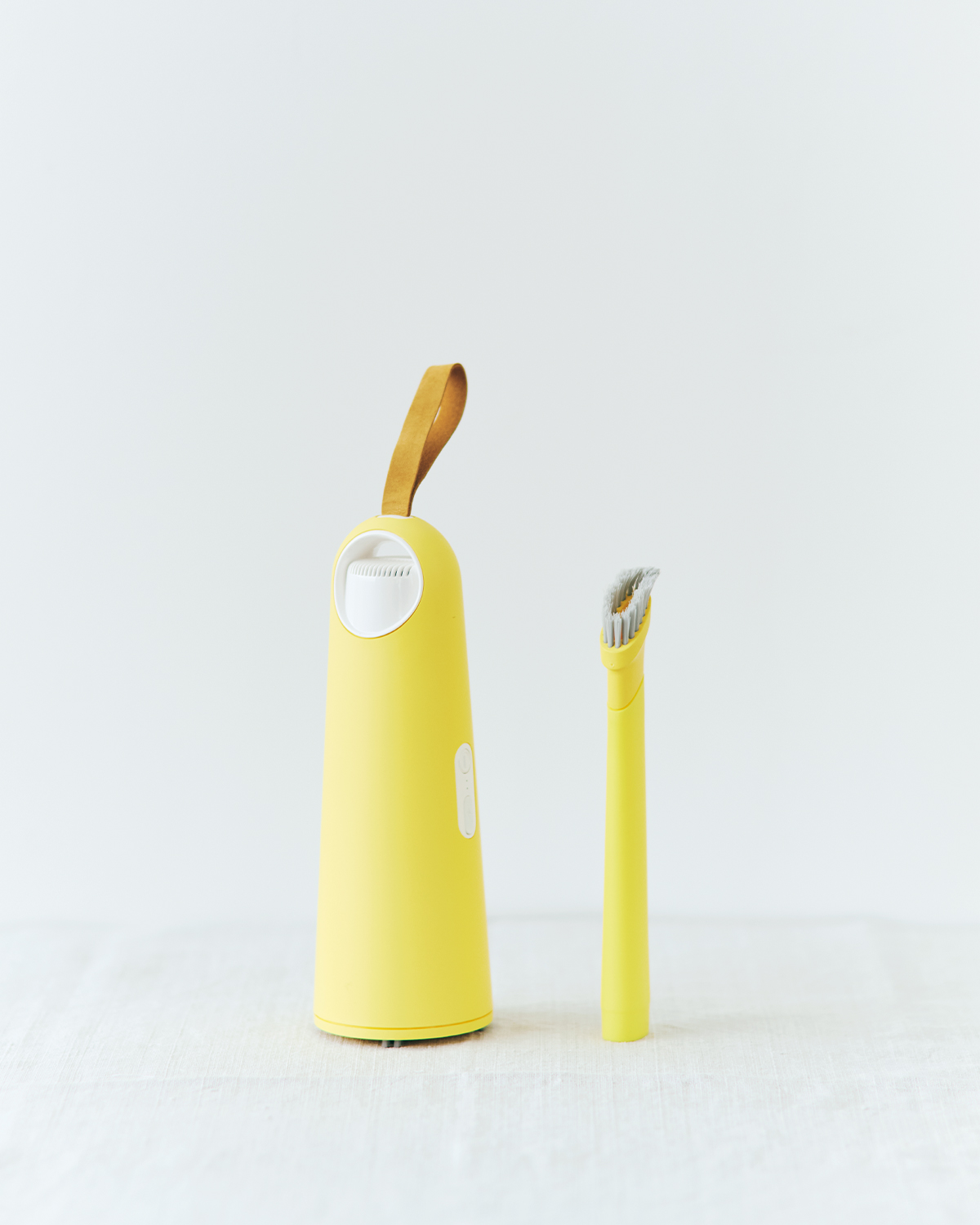 【プレゼントにおすすめの暮らしアイテム】ELODのVaccumi 5000+は、かわいい卓上掃除機