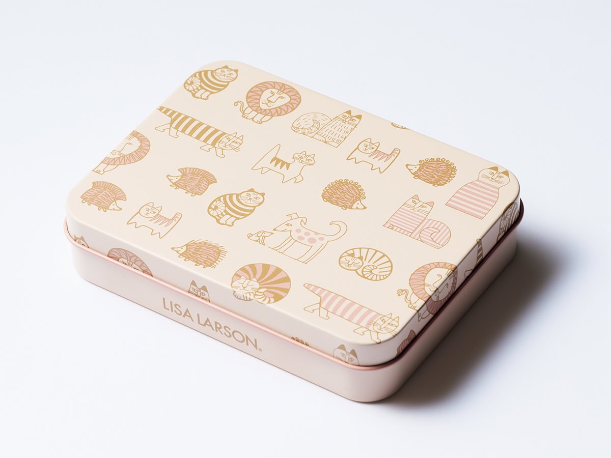 仕上げはリンネル1月号付録のリサ・ラーソンのスタンプが便利!【初心者でもうまくいく簡単ラッピングアイデア】