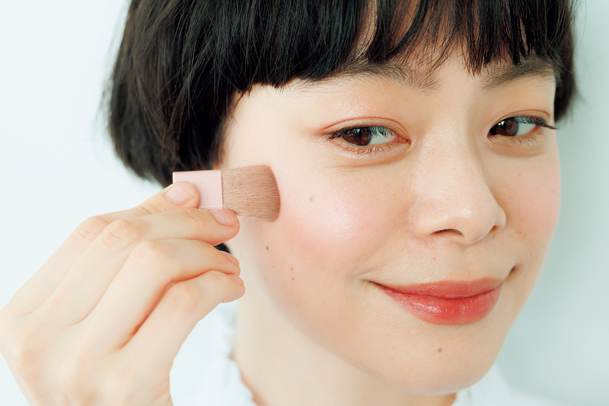 40代・50代メイクの仕方　チーク