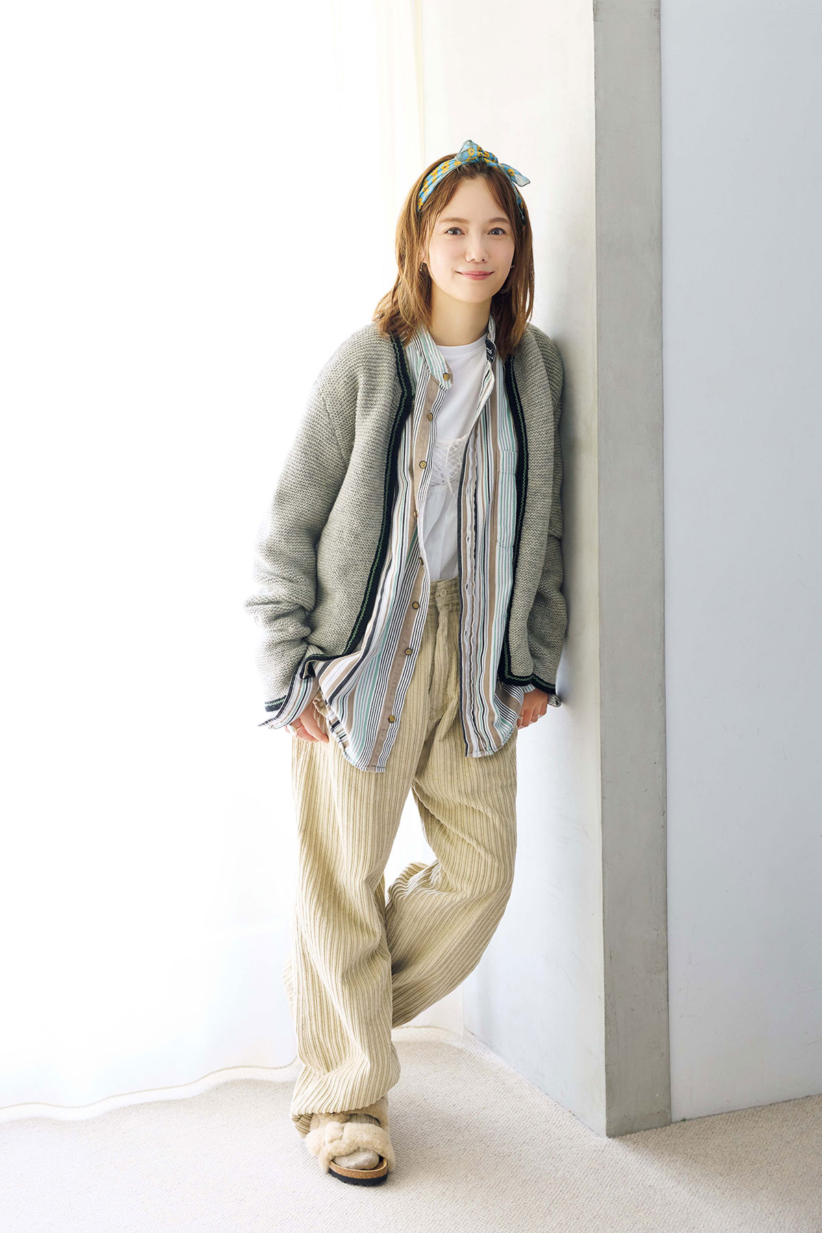 宮﨑あおいさんのオールインワンコーディネート リンネル2026年1月号表紙インタビュー