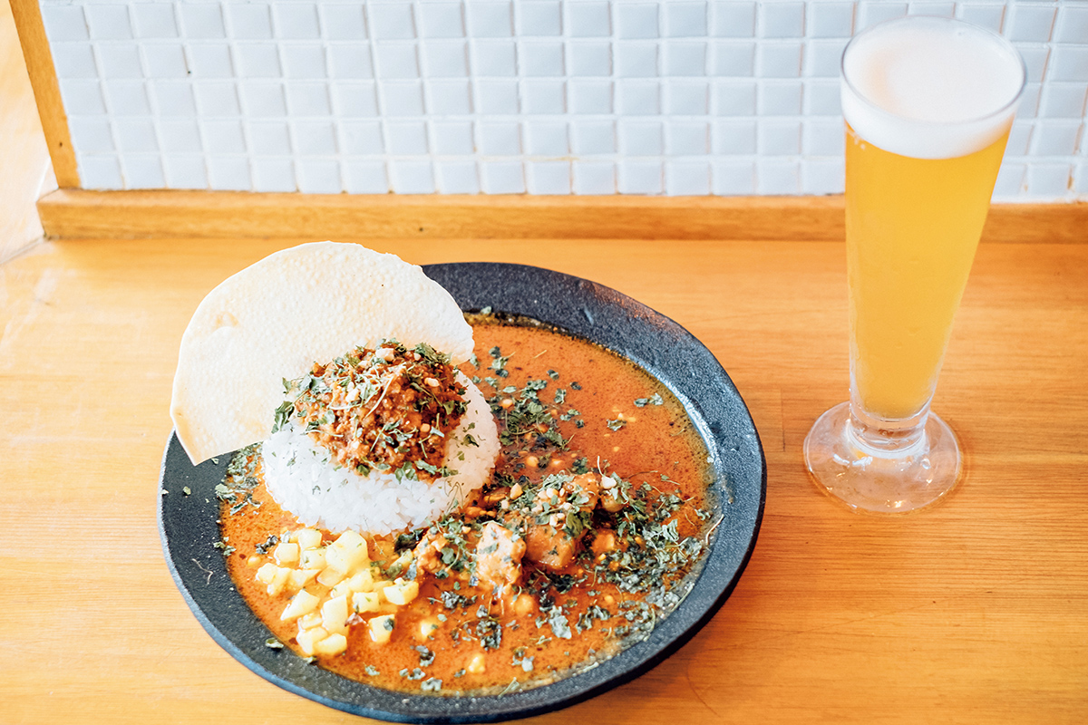 「カレー定食」と生ビール