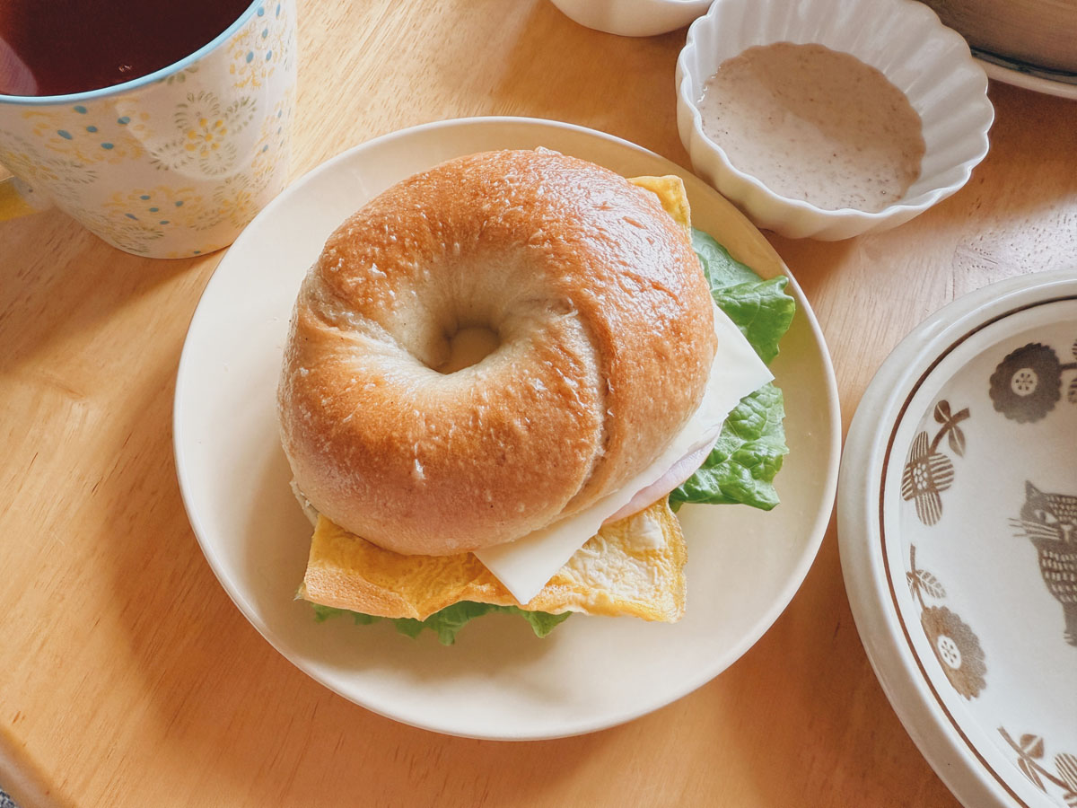 蒸籠でベーグルはパリッと、ムチっと、ふかふかに