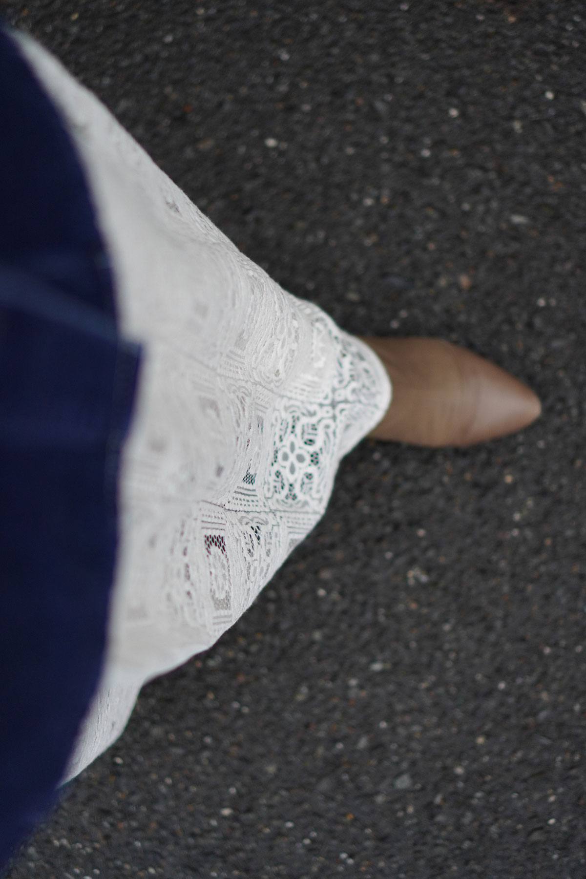 秋は、普段使いから特別な日まで幅広く使えるレースにときめきます