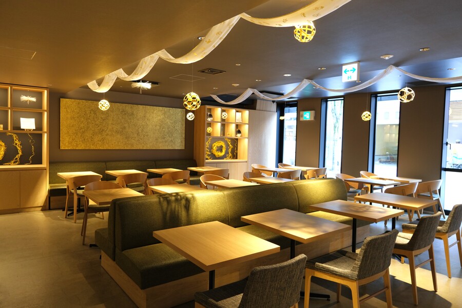 OMO5金沢片町 by 星野リゾートの朝食は1階の「OMOカフェ&バル」