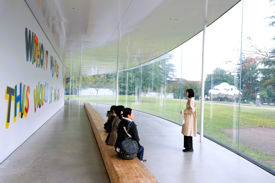 ご近所ガイドOMOレンジャーと行く「金沢21世紀美術館お散歩ツアー」