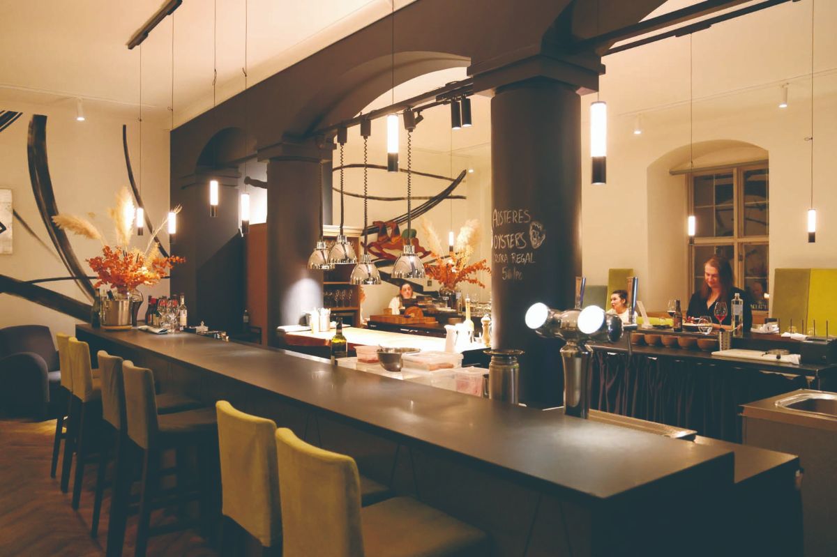 ラトビアの首都「リガ」クリスマス観光おすすめスポット4選 街で評判のおいしい創作料理「3 pavāru restorāns」