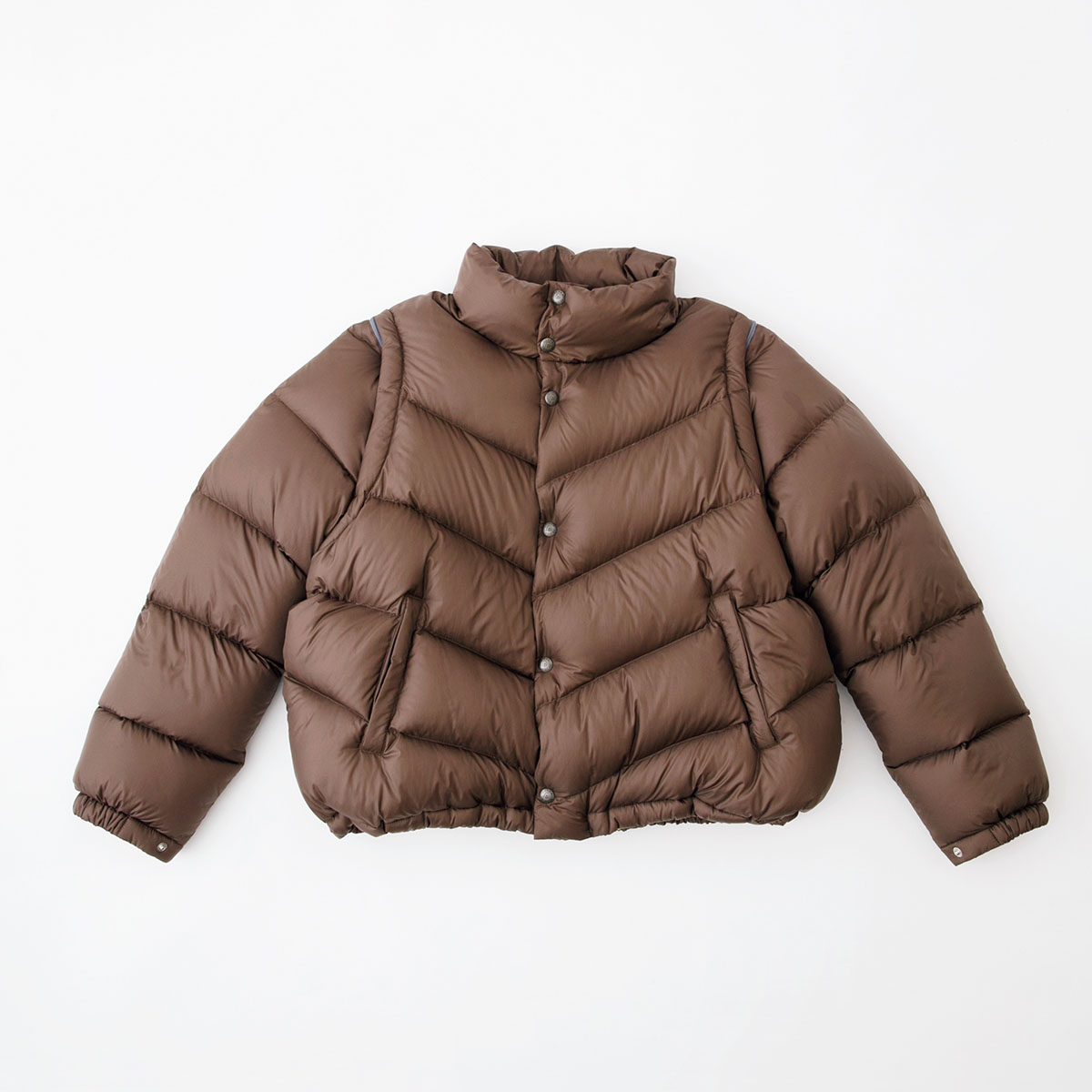 SIERRA DESIGNS×BEAMS BOYのダウンジャケット