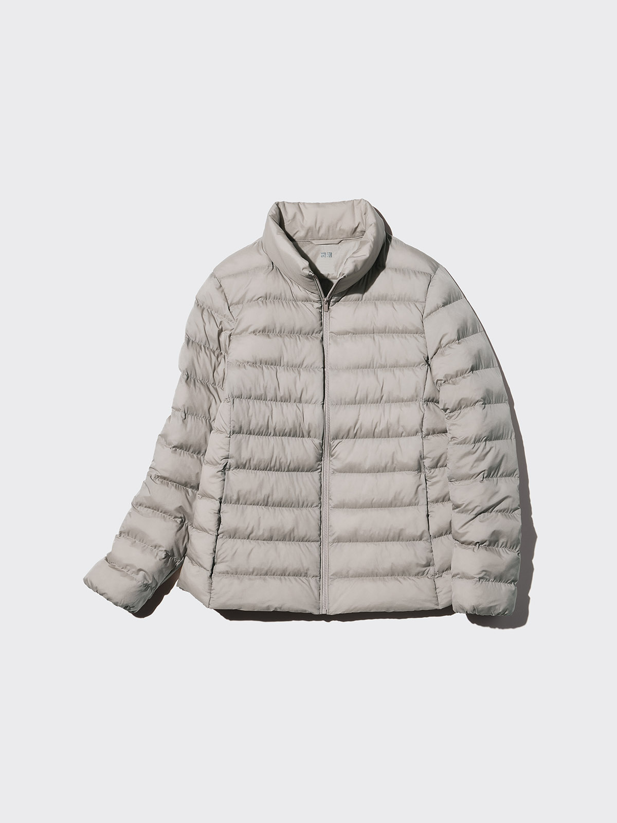 ユニクロ感謝祭11月21日~27日まで 感謝価格パフテックジャケット