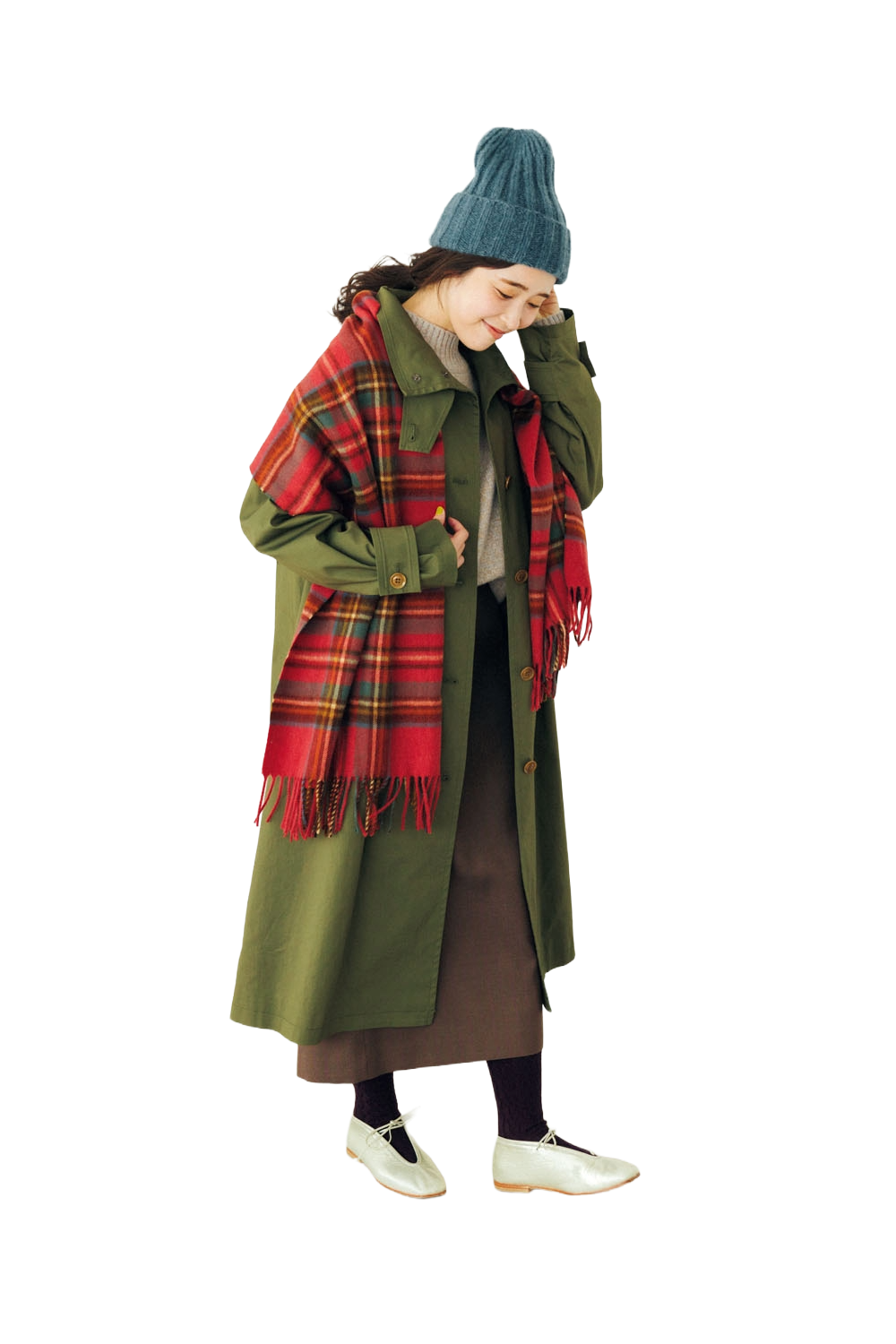 大人女子のカーキコートコーデ