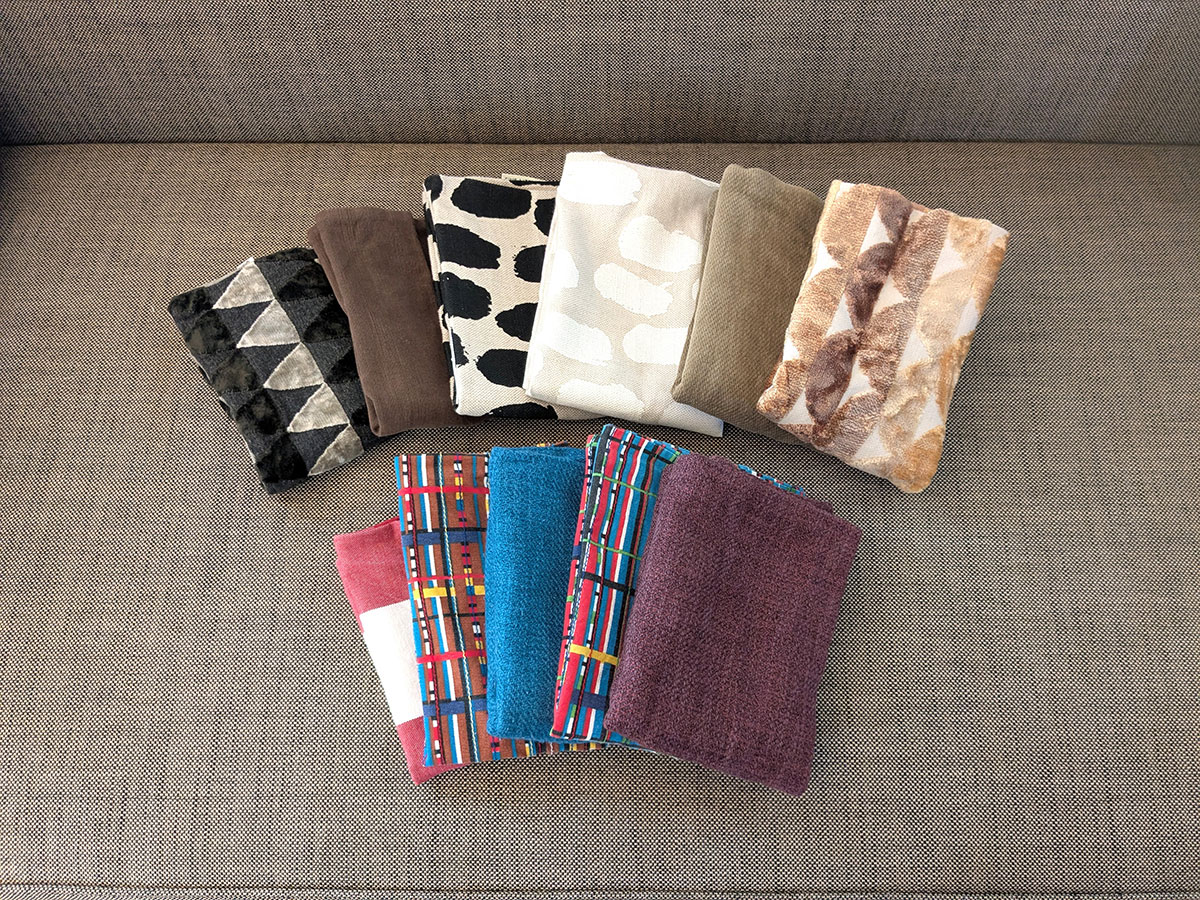 お部屋を彩るクッションカバー