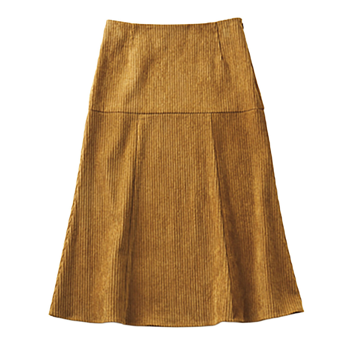 今年らしい美シルエットなミドル丈。コーデュロイの温もりで、北欧らしいやさしさも加味。¥23,980／メヤメ（ソークロニクル）