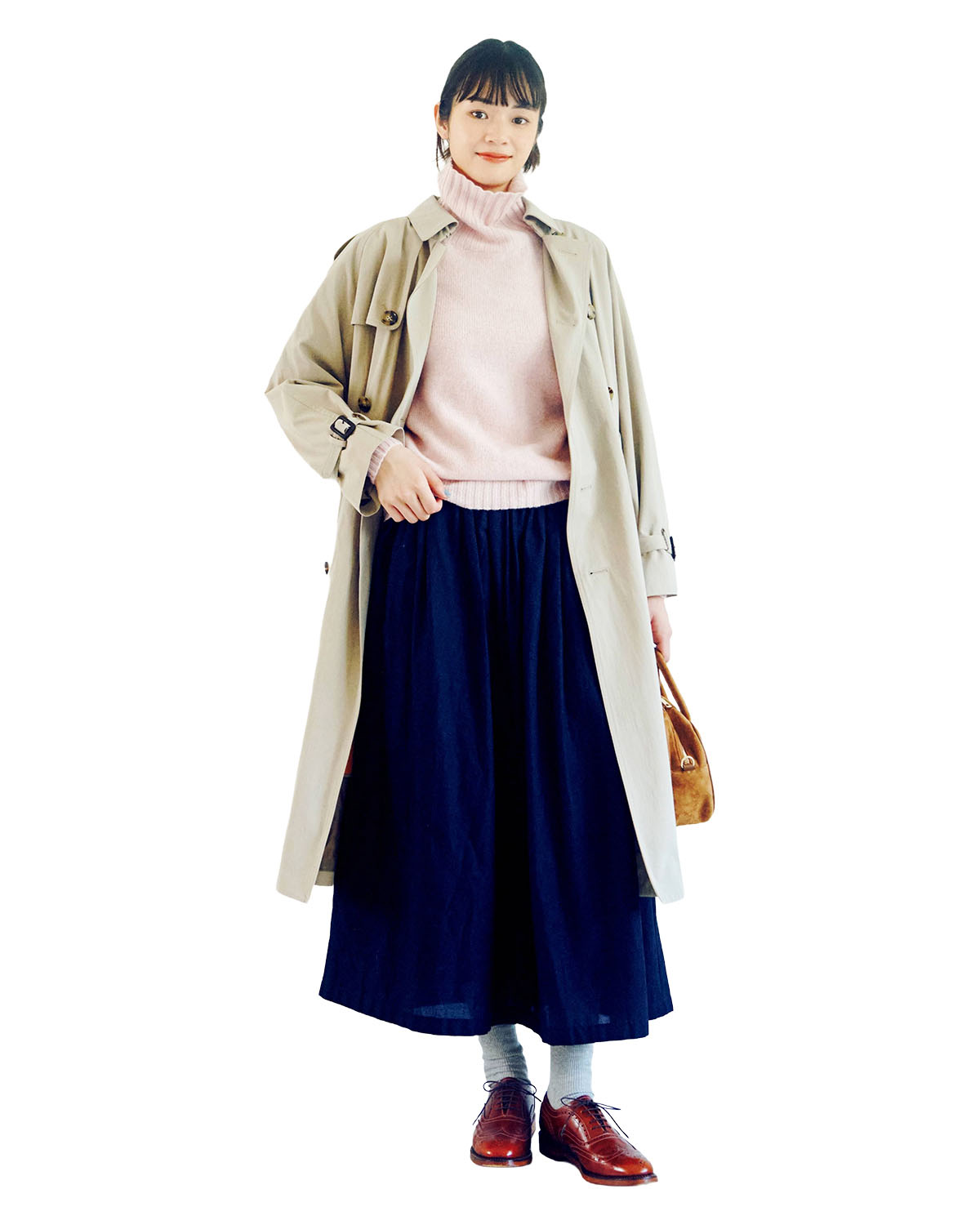 トレンチ&ウイングチップシューズの大人なトラッドスタイル