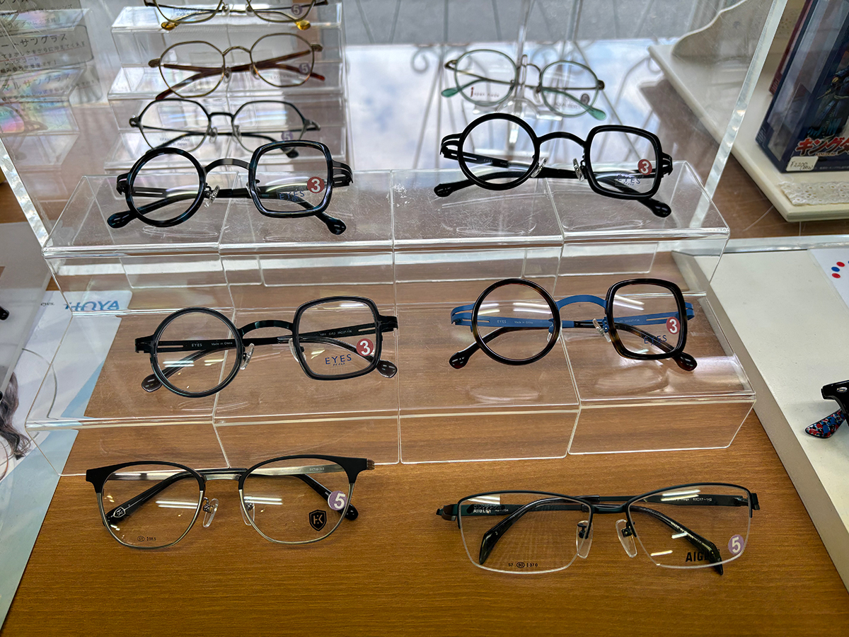 お手軽プライスがうれしい松倉めがね