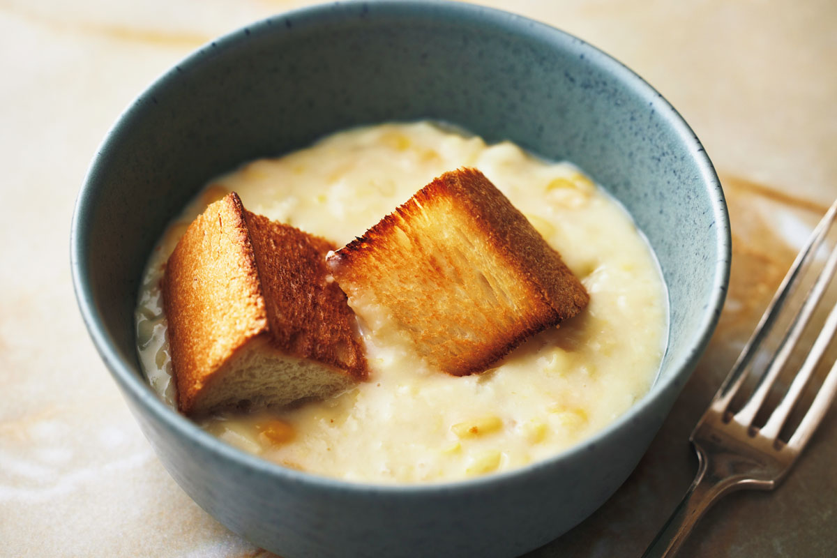 スープ作家の有賀 薫さんの鍋レシピ:コンポタフォンデュ鍋の〆はこんがりトーストパン