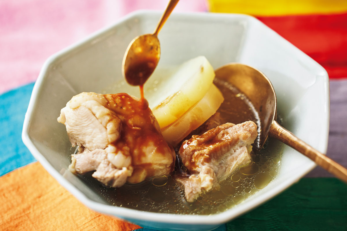 有賀 薫さんのスープ鍋はシンプルな鍋はたれで満足感をプラスするのがポイント