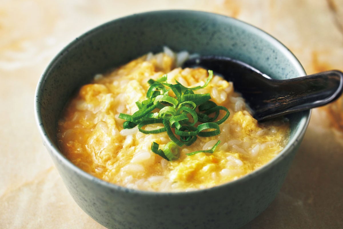 有賀 薫さんのスープ鍋、たらと白菜の洋風鍋の〆に卵雑炊!