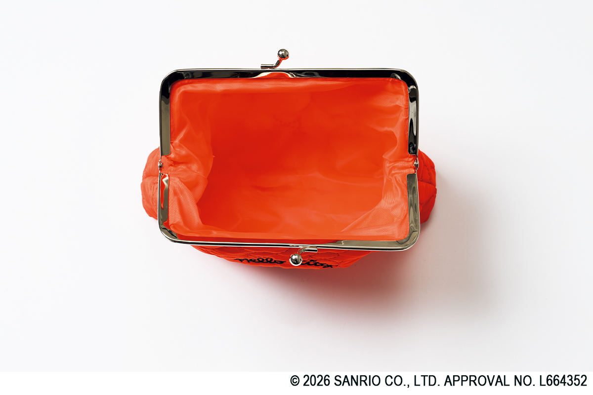 「ハローキティ」のがま口ポーチは、口ががばっと大きく開くので中が見やすく、たっぷりと収納できて便利【リンネル付録】