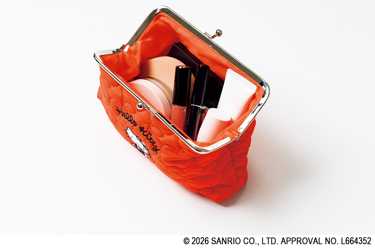 「ハローキティ」リンゴ柄にときめく刺しゅう入りがま口ポーチはコスメ入れやガジェット入れに便利【リンネル付録】