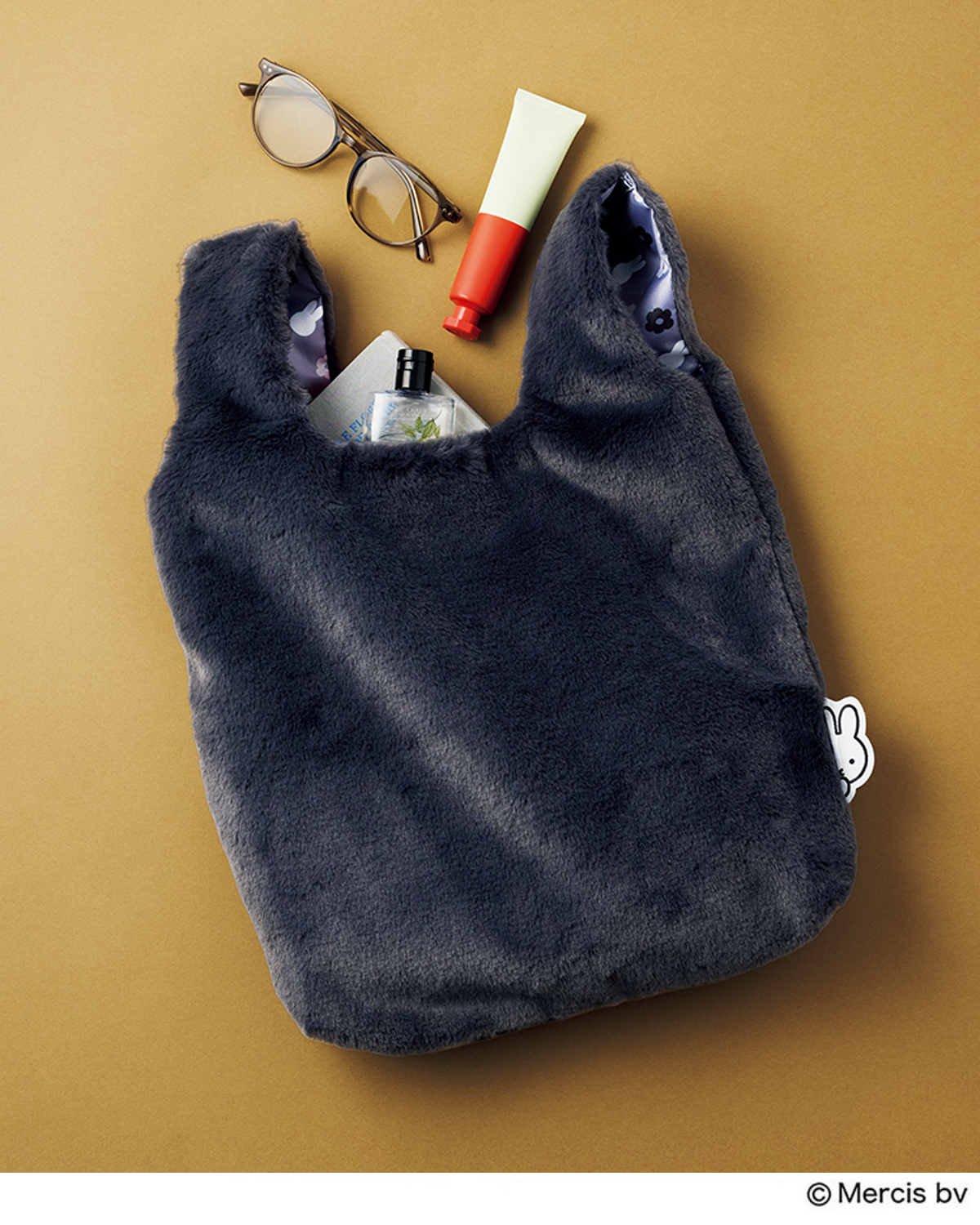 リンネル2月号付録は「ミッフィー」ひょっこりのぞくミッフィーがかわいいふわもこファーバッグ