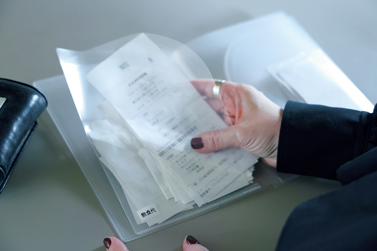 ルームスタイリスト竹村真奈さん「レシートや領収書はポケットファイルに仕分けをして収納」