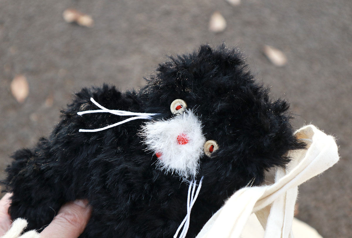 オリジナル・キャットウォーマーポーチ Minuminu(レンジタイプ)カイロのようにほんのりあたたかく冷えた手をやさしく包み込みます。