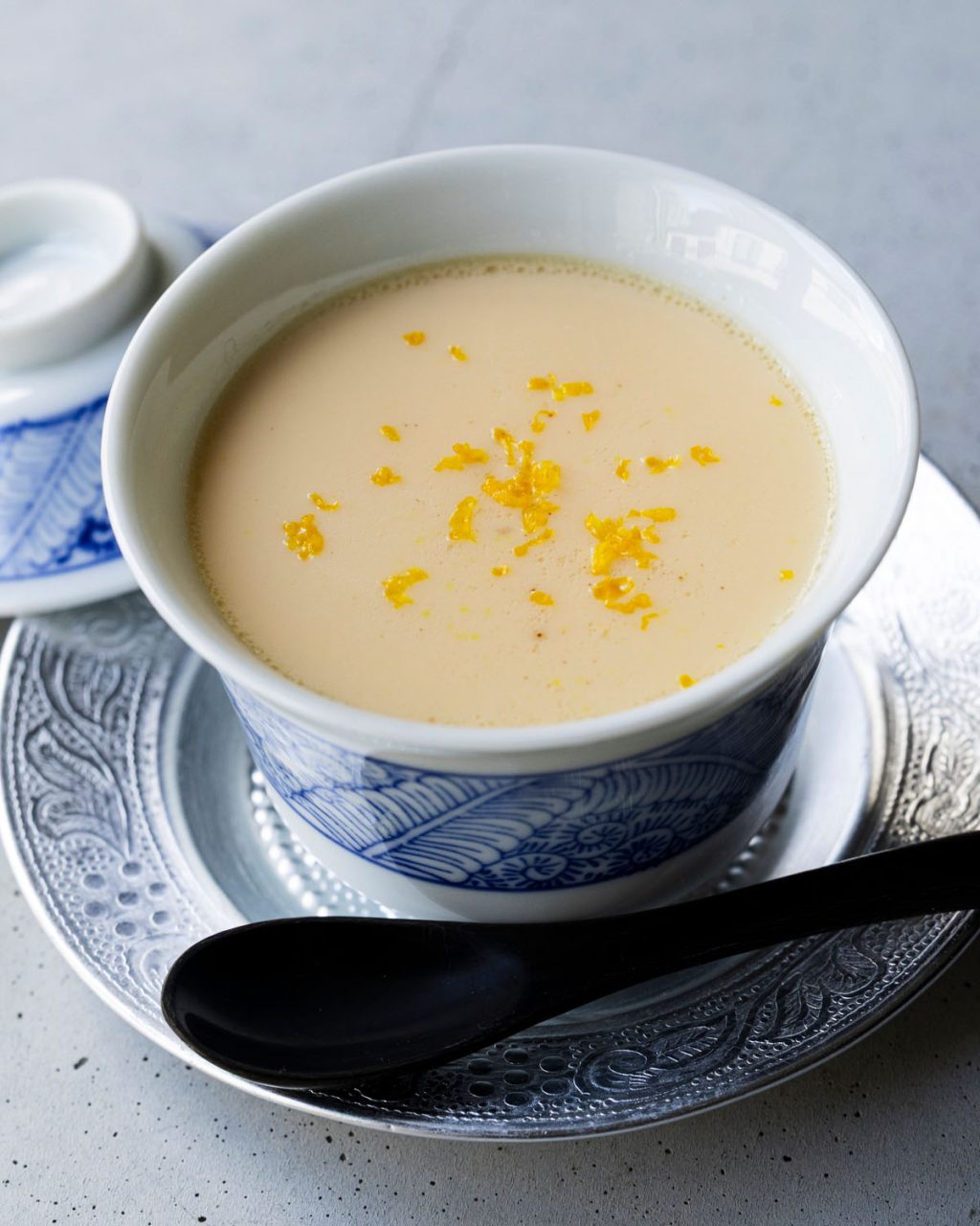 【餅レシピ】 ふるふるの舌触りにやわらかな餅がマッチ! 餅入り茶碗蒸し:レシピ・中本千尋さん