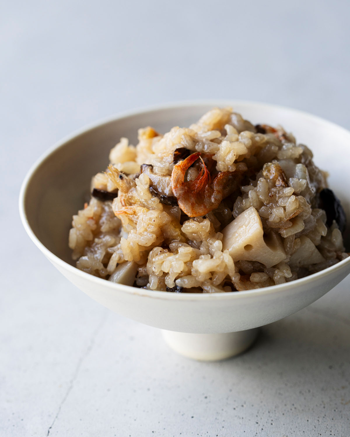 【餅レシピ】 切り餅で簡単に本格食感! 桜えびとれんこんの中華風おこわ:レシピ・中本千尋さん