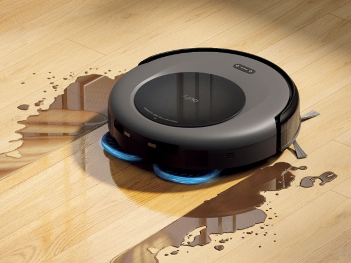 〈アンカー・ジャパン〉のEufy Robot Vacuum Omni C20は、加圧式モップで汚れを徹底除去