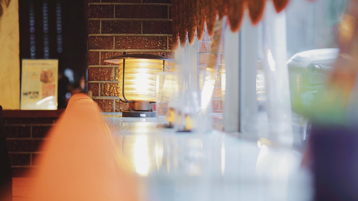 東京・入谷の喫茶店「喫茶トロント」の内観