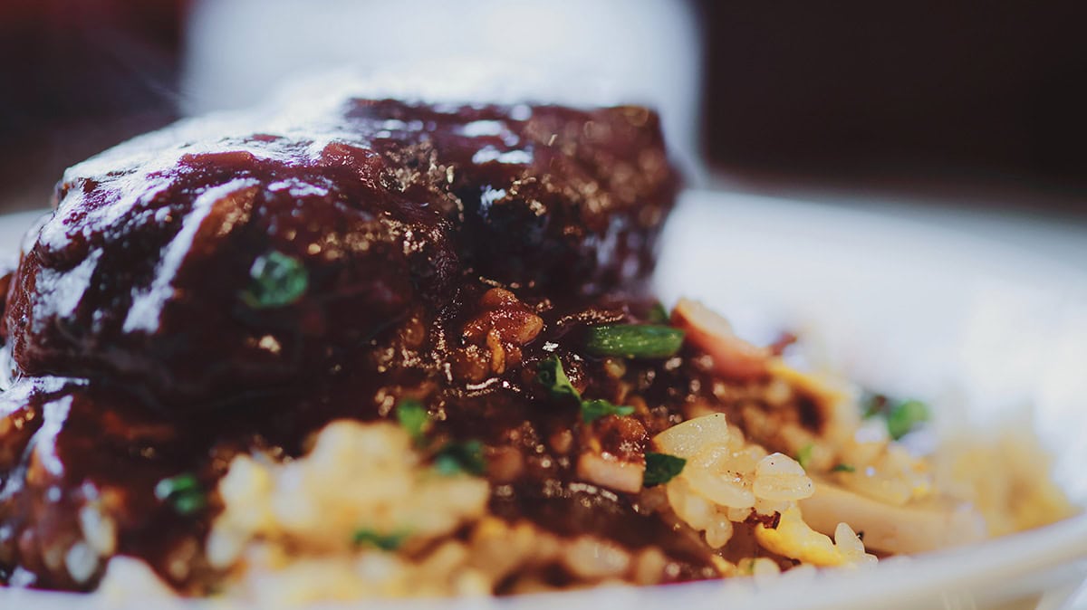 東京・入谷の喫茶店「喫茶トロント」のハンバーグピラフ