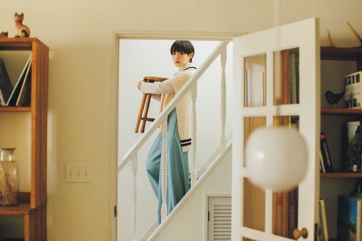 奈緒さんのニットベストコーディネート リンネル2026年2月号表紙インタビュー