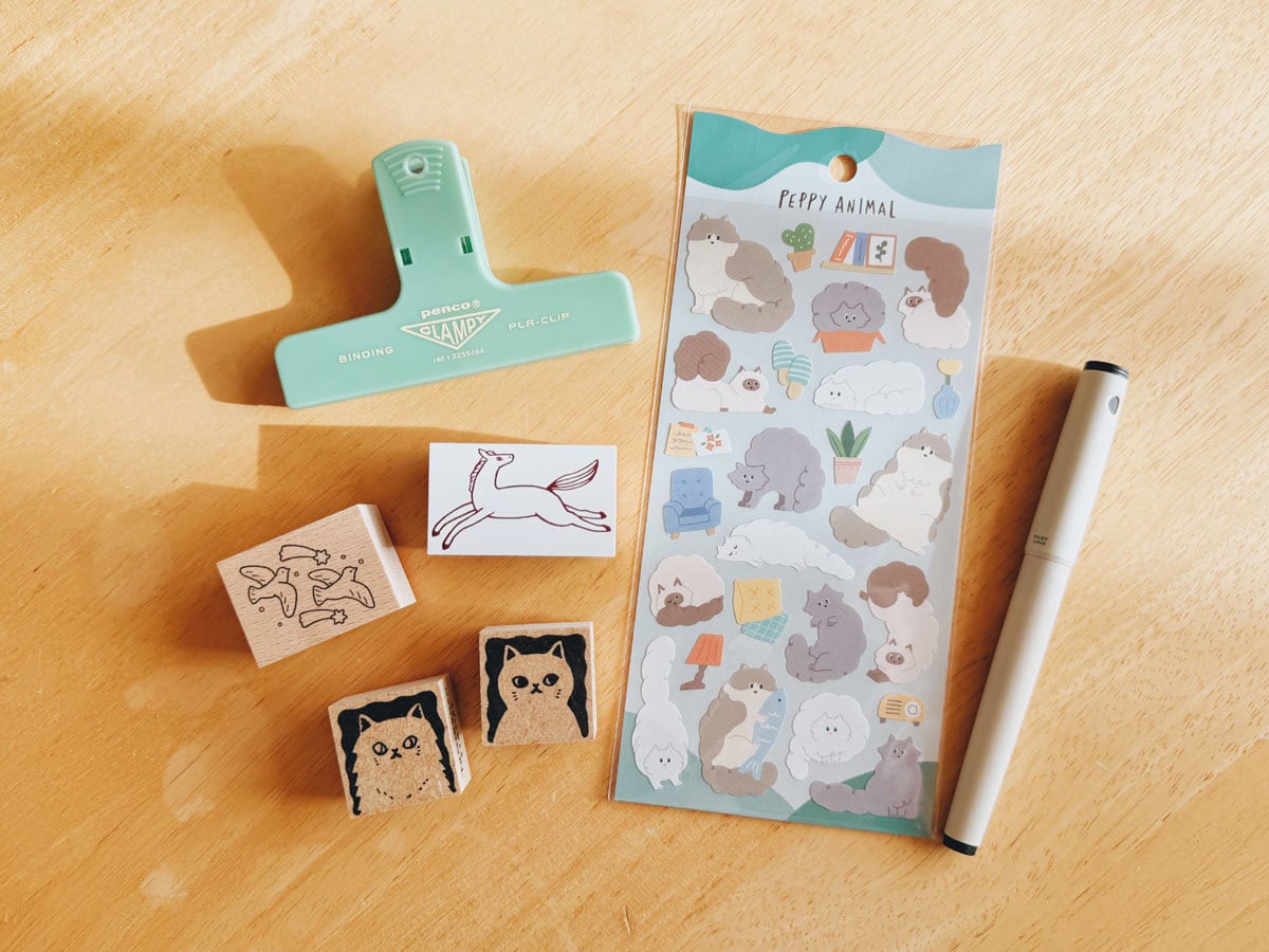 日記を楽しむシールやスタンプ